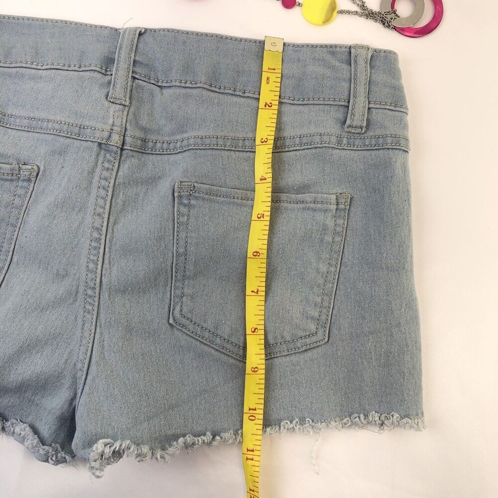 - Distressed Denim Short Shorts size 10 NO Boundaries Junior - Picture 6 of 7